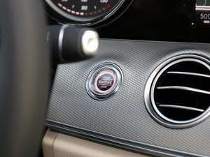 2017E 200 4MATIC \(yn)Ӱ п؅^(q)