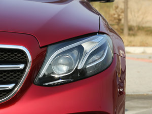 2017E 200 4MATIC \(yn)(dng) 