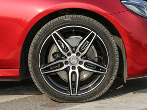 2017E 200 4MATIC \(yn)(dng) ݆Ȧ