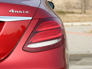 2017E 200 4MATIC \(yn)(dng) β