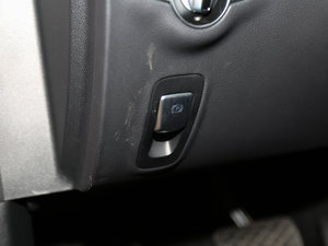 2017E 200 4MATIC \Ӱ v܇Ƅ