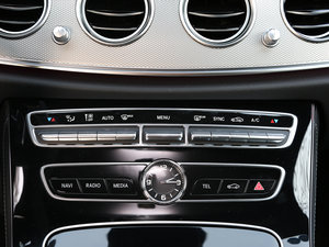 2017E 200 4MATIC \Ӱ {{