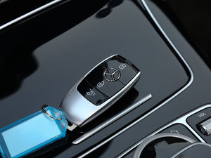 2017E 200 4MATIC \(yn)(dng) ܇耳