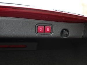 2017E 200 4MATIC \(yn)(dng) 