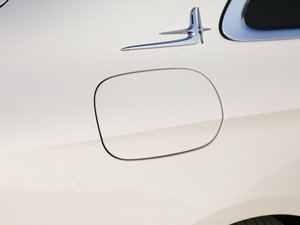 2017E 200L 4MATIC \ ^