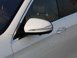 2017E 200L 4MATIC \ ^