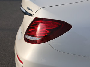 2017E 200L 4MATIC \ ^