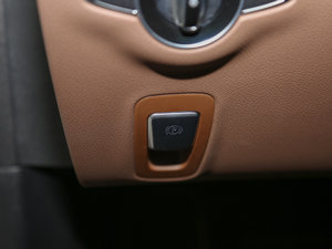 2017E 200L 4MATIC \(yn) v܇Ƅ