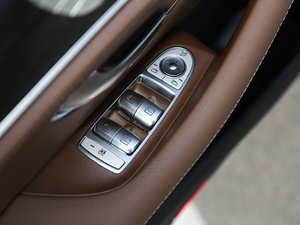 2017E 200L 4MATIC \(yn) {܇ƅ^(q)	