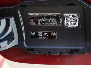 2017E 320L 4MATIC \ ^