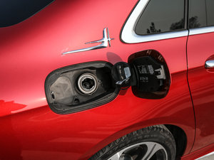 2017E 320L 4MATIC \ ^