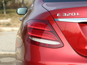 2017E 320L 4MATIC \ ^