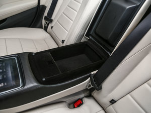 2017E 320L 4MATIC \ g