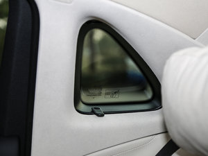 2017E 320L 4MATIC \ g