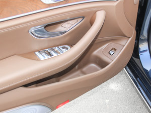 2017E 320L 4MATIC ǰTg