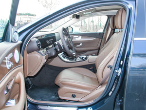 2017E 320L 4MATIC ǰſg