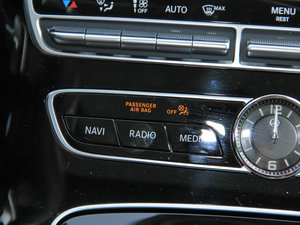 2017E 320L 4MATIC п؅^