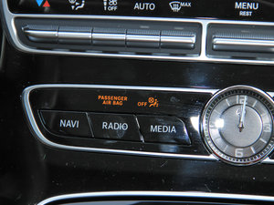 2017E 320L 4MATIC п؅^