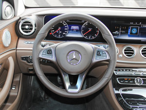 2017E 320L 4MATIC P(pn)