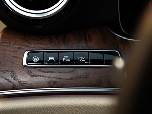 2017E 320L 4MATIC п؅^