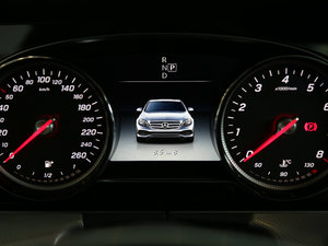 2017Ŀ E 300 \(yn)(dng) п؅^(q)