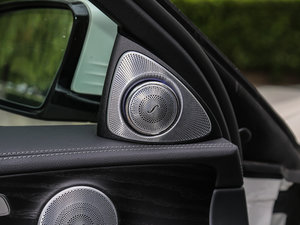 2017款E 320L 4MATIC 运动型 空间座椅