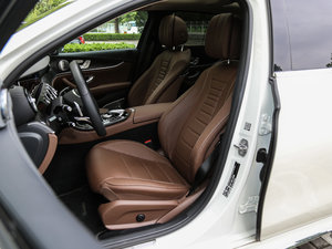 2017E 320L 4MATIC \ {