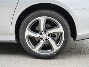 2017E 200L 4MATIC \ ^