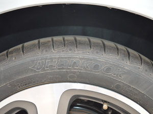 2017E 200L 4MATIC \ ݆̥Ʒ