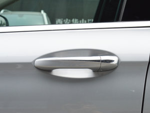 2017E 200L 4MATIC \ {T