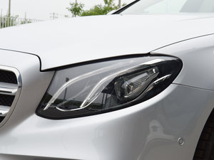 2017E 200L 4MATIC \ ^