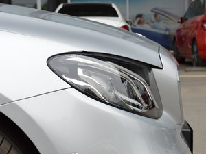 2017E 200L 4MATIC \ ^