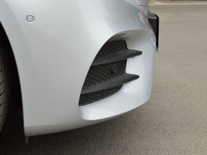 2017E 200L 4MATIC \ ^