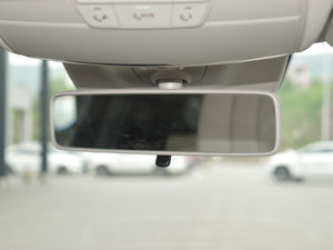 2017E 200L 4MATIC \ g