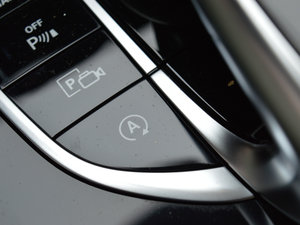 2017E 200L 4MATIC \ п؅^