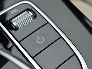 2017E 200L 4MATIC \ п؅^