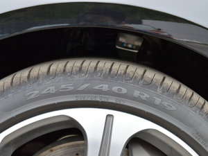 2017E 320L 4MATIC \ ^