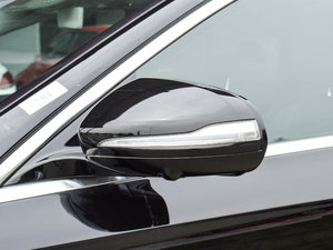 2017E 320L 4MATIC \ ^