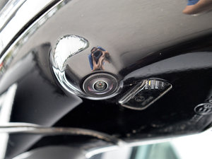 2017E 320L 4MATIC \ ^