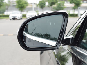 2017E 320L 4MATIC \ ^