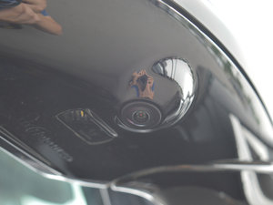 2017E 320L 4MATIC \ ^