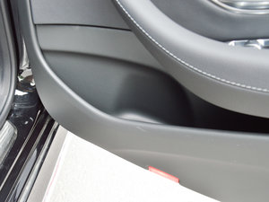 2017E 320L 4MATIC \(yn) g