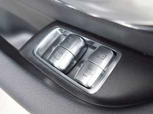 2017E 320L 4MATIC \(yn) g