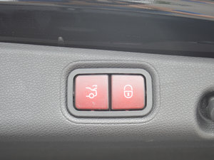 2017E 320L 4MATIC \ g