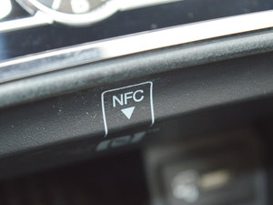 2017E 320L 4MATIC \ g