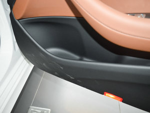 2017Ŀ E 200 4MATIC \ g