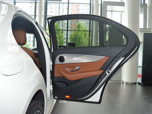 2017Ŀ E 200 4MATIC \ g