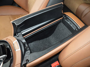 2017Ŀ E 200 4MATIC \ g