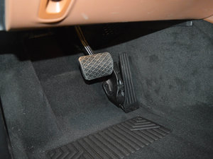 2017Ŀ E 200 4MATIC \ g