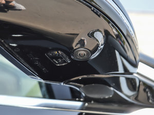 2017E 320L 4MATIC (x)(ji)^